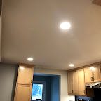 Tray ceiling with recessed lights